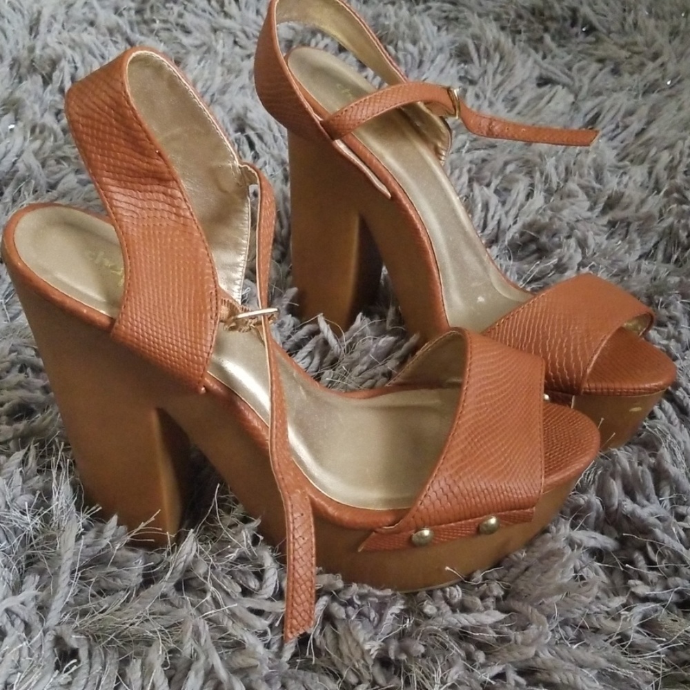 Platform heels